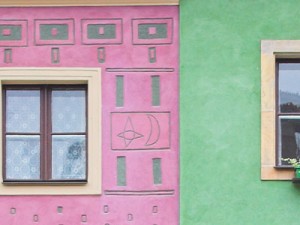 Как да изберем подходяща мазилка за външни стени?