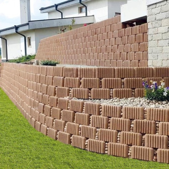 Кафява кашпа SEMMELROCK Triflor